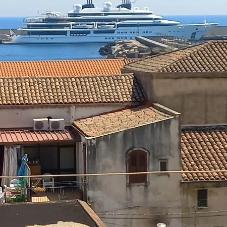 Alba Marina E Tramonti Etnei Apartment *